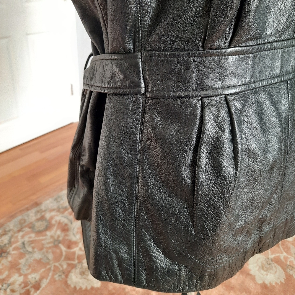 Vintage high neck belted black leather jacket - Picture 7 of 13